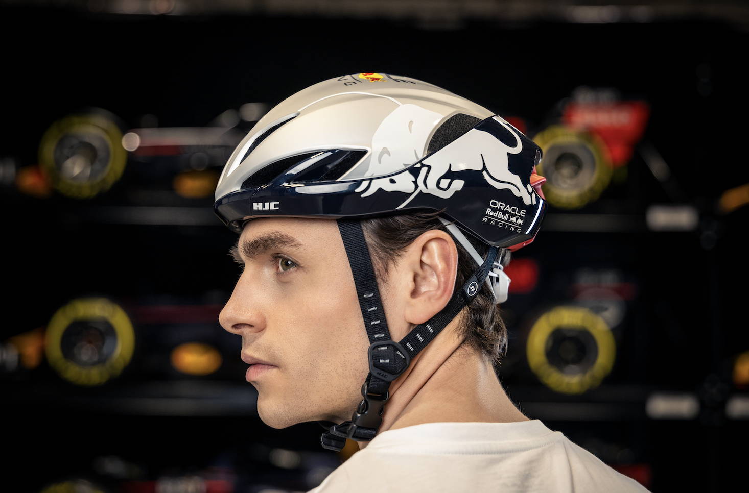FURION 3 ORACLE RED BULL RACING – HJC SPORTS EUROPE